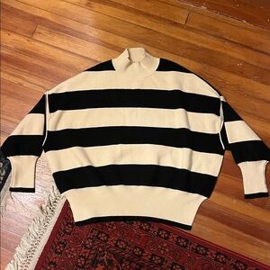 NWT 🌹 Altar’d State Colorblock Sweater Size XS